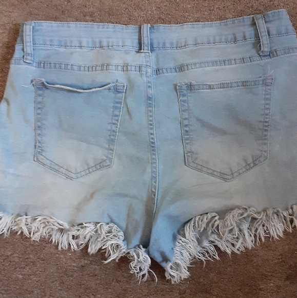 Jean Shorts - Picture 3 of 3